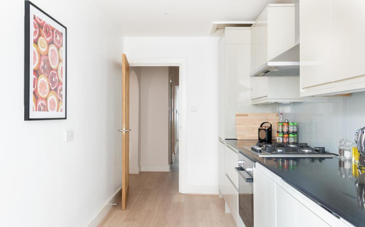 The Chelsea Arms - Bright 3Bdr With Garden & Private Parking Apartment London Exterior photo